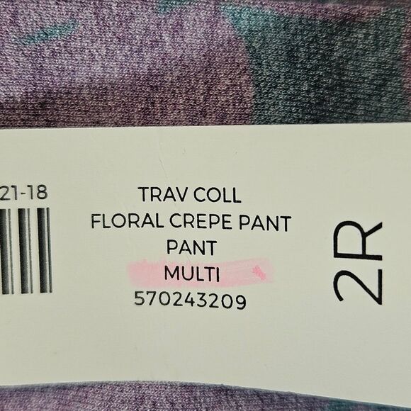 Chicos Travelers Pants Crepe Floral Straight Leg Pull On Sz 2R 12R Purple Travel - Picture 14 of 15